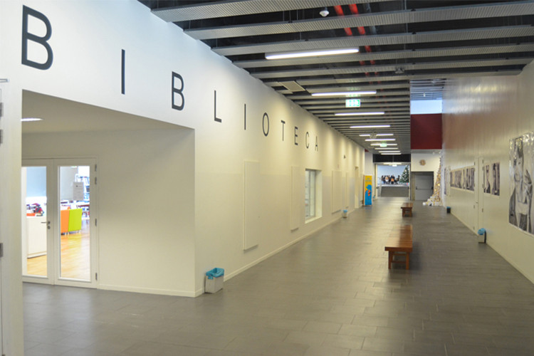 interior_acesso_biblioteca